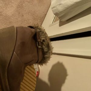 taupe fur lined winter boots